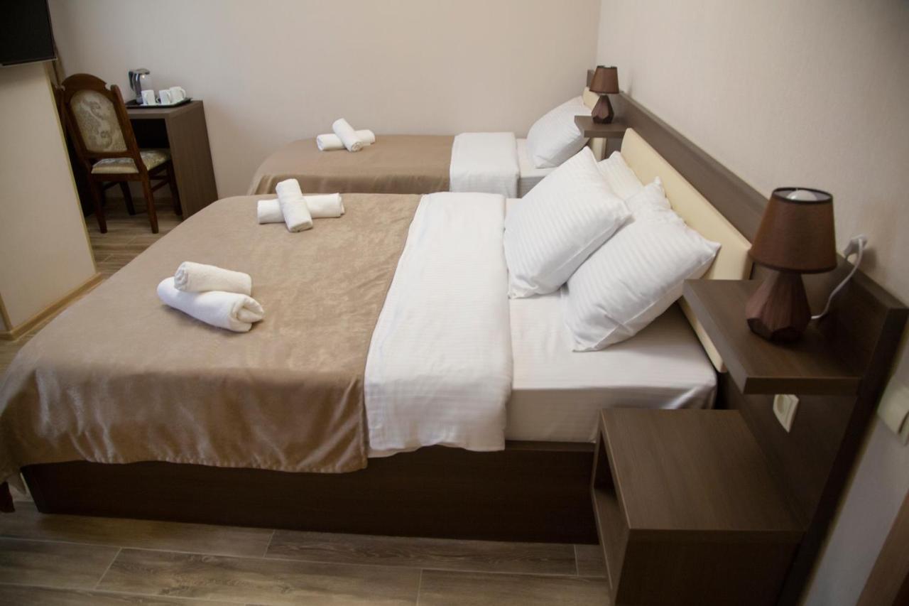 Family Hotel Triston Tbilisi Eksteriør bilde