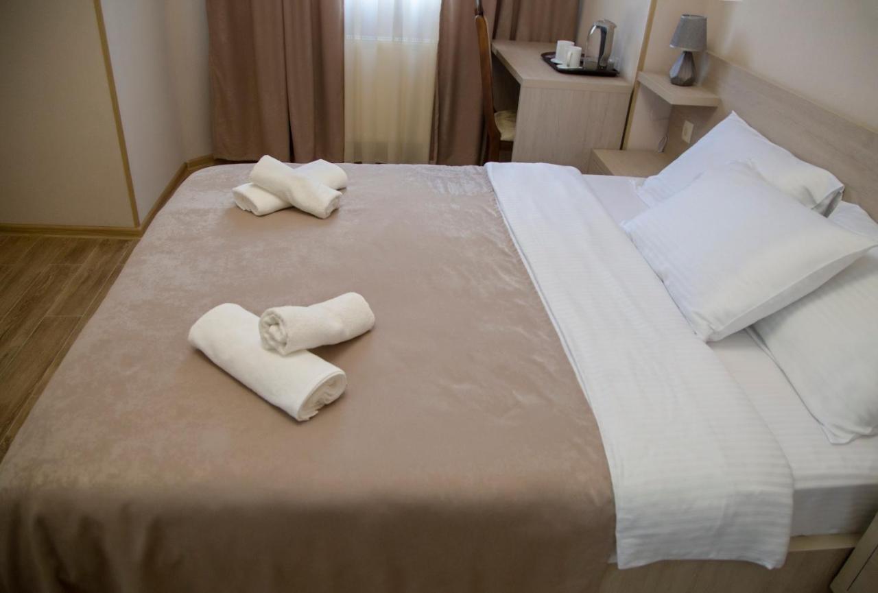 Family Hotel Triston Tbilisi Eksteriør bilde