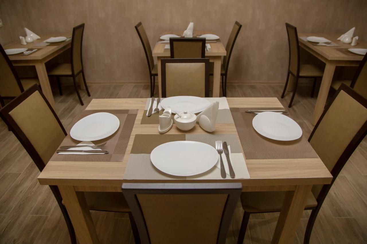 Family Hotel Triston Tbilisi Eksteriør bilde
